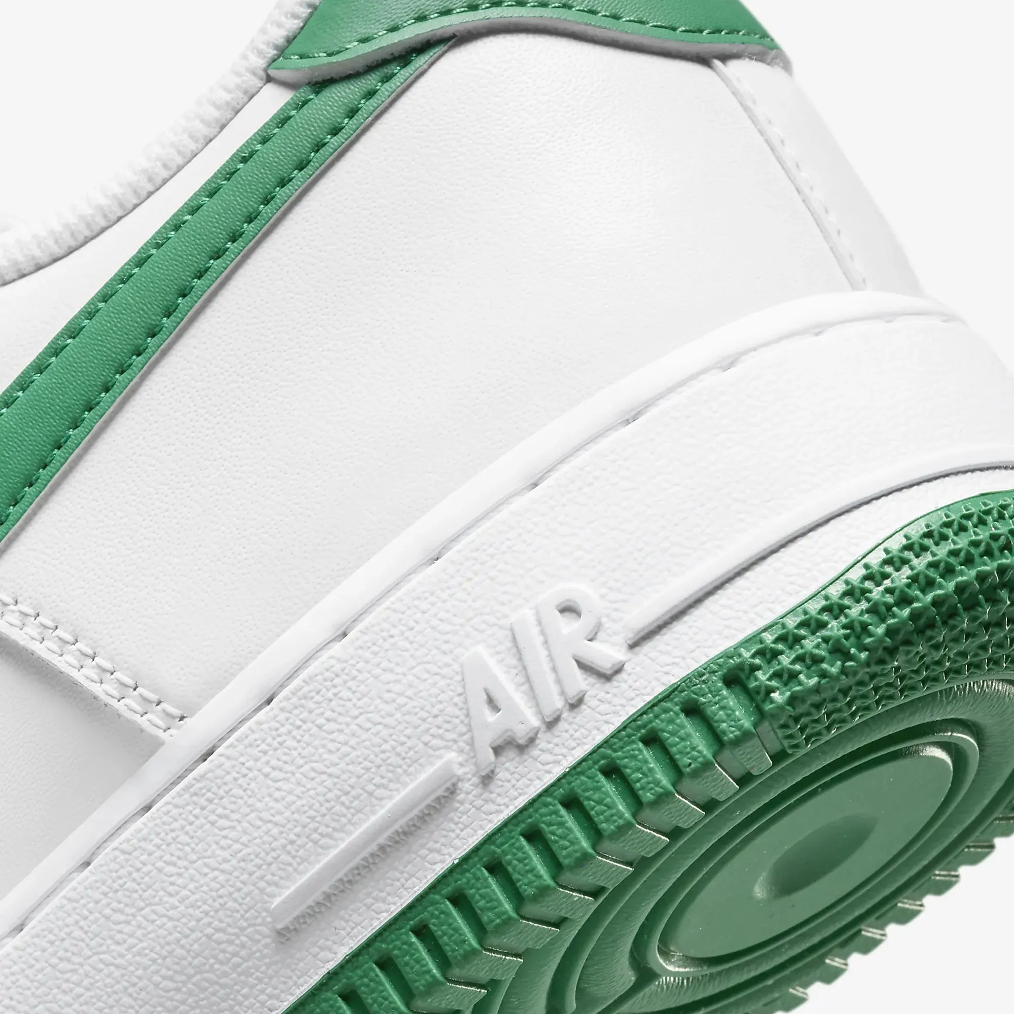 AIR FORCE 1 '07 'WHITE/MALACHITE-WHITE'