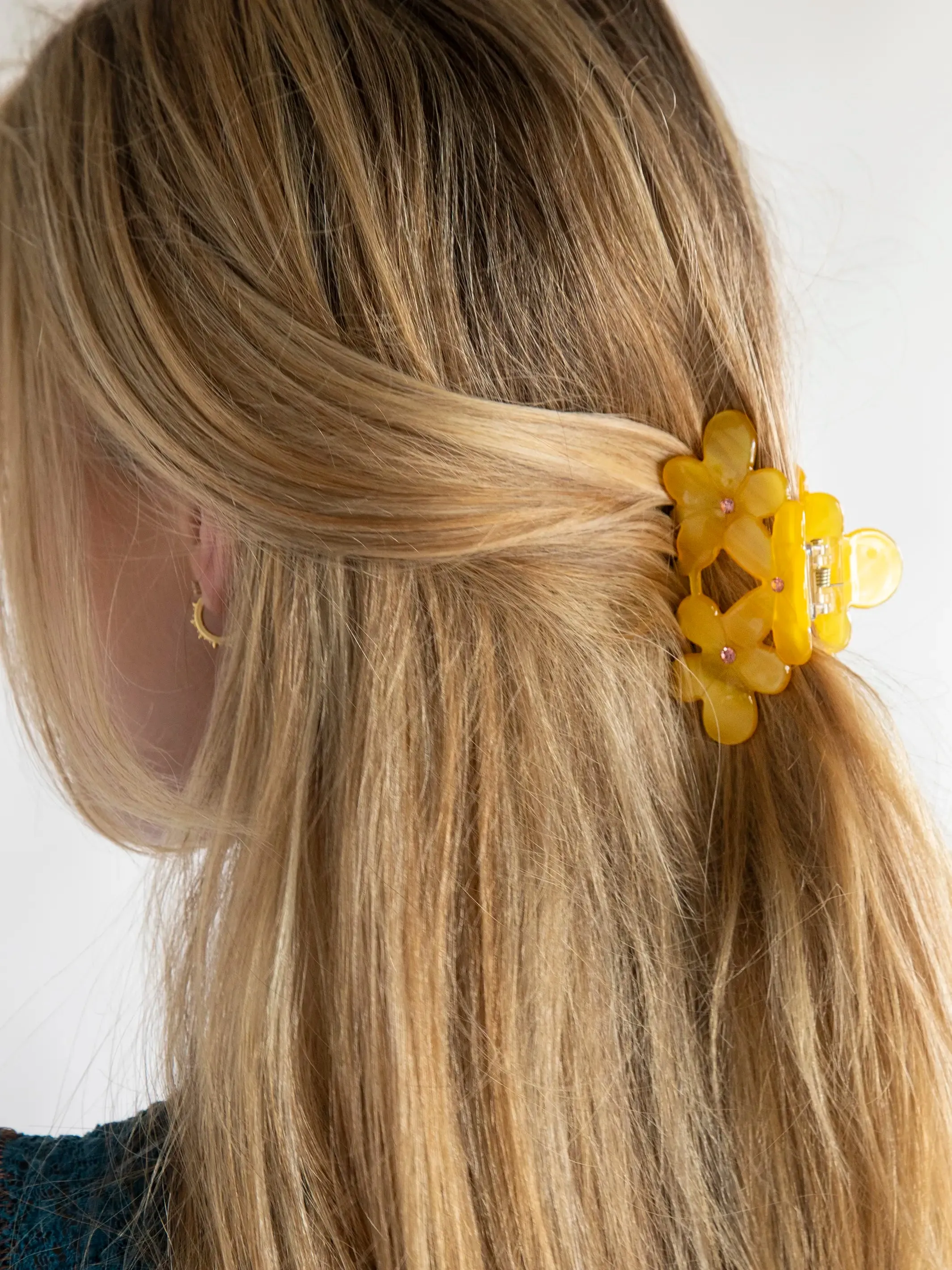 Blossom Cluster Hair Claw - Yellow