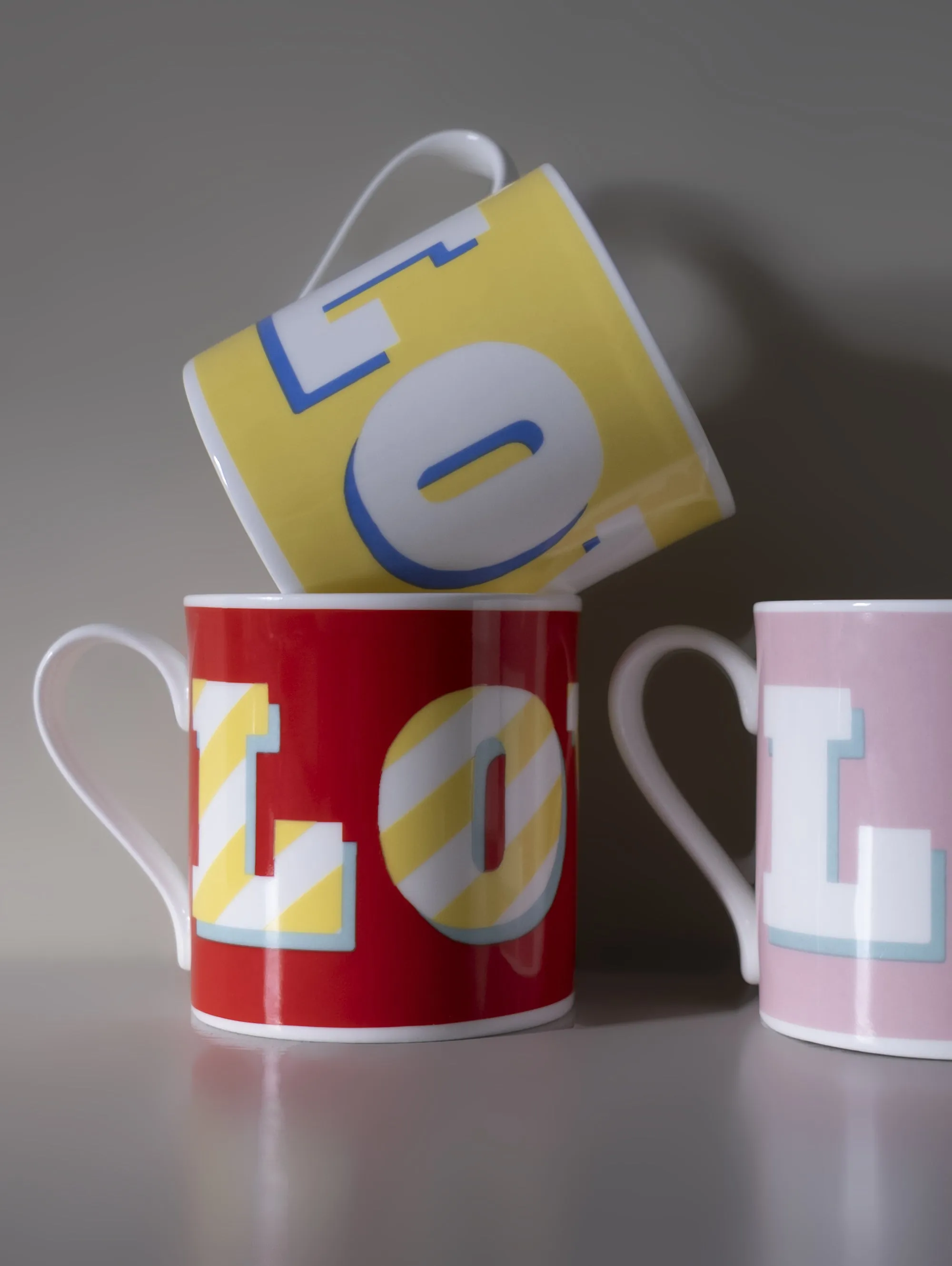 LOVE YELLOW MUG